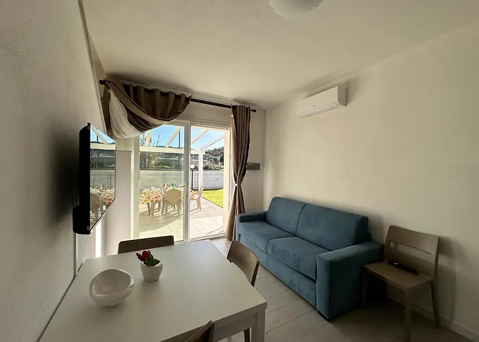 Biagio Blue カステルサルド