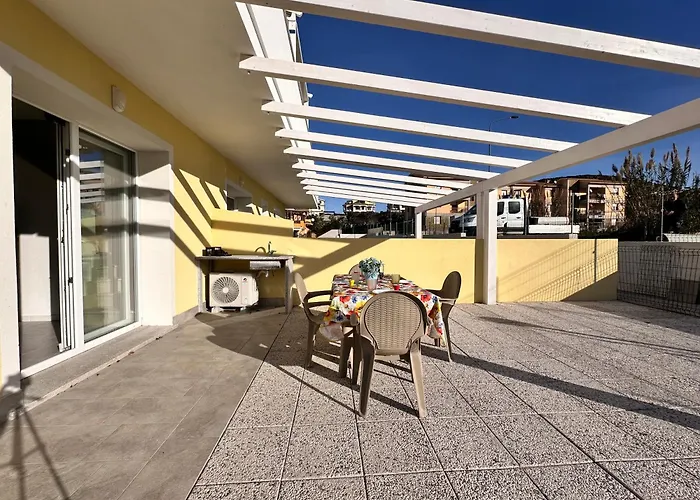 アパート Biagio Blue カステルサルド